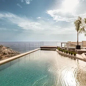 Fitch 4*, San Julián Malta
